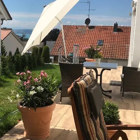 Haus Mit Seesicht